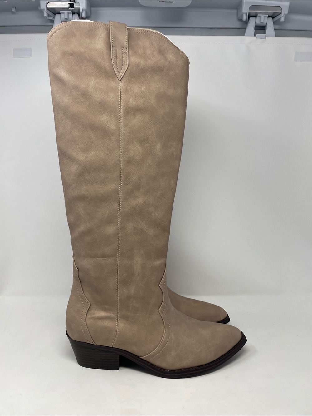 DV Dolce Vita Women's Kit Cowboy Western Knee-High Boots Taupe - NWT - Picture 9 of 15